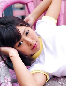 Ran Sakai in white t-shirt shows nasty behind in shorts