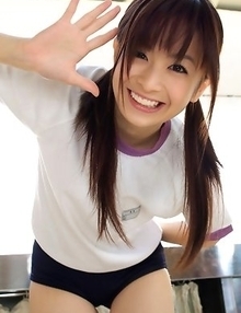 Hikari Yamaguchi in shorts loves to play all over the house